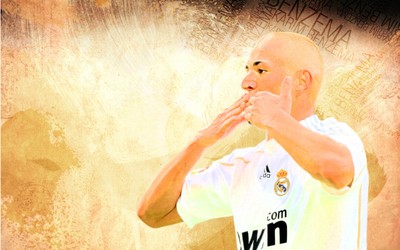 OD电竞动态-亚马尔进球后指天纪念祖父